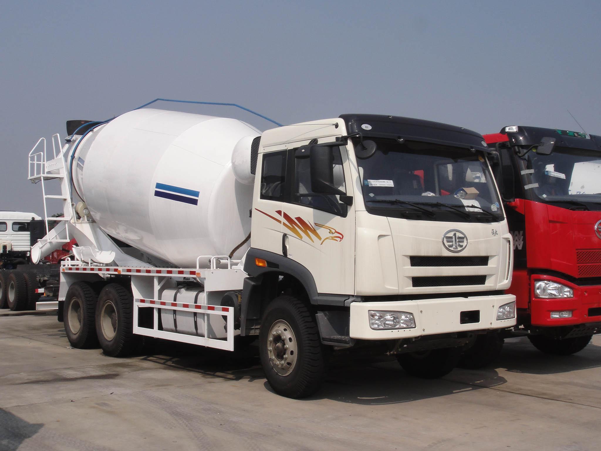 HM14-D Concrete Truck Mixer